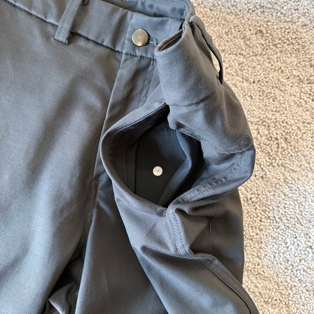 Lululemon ABC Short 9” - Picture 5 of 9